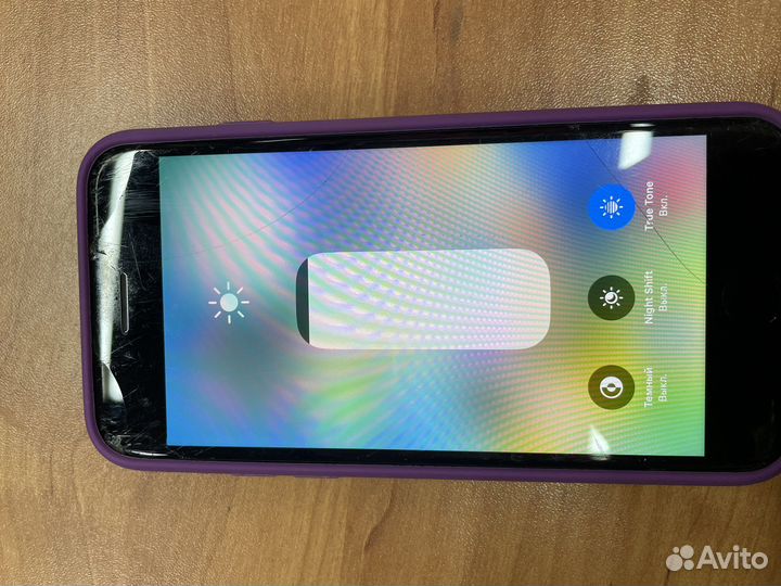 Телефон iPhone Se 2020