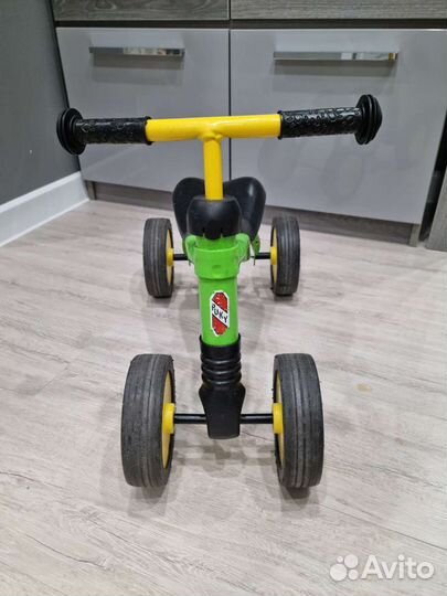 Детский беговел