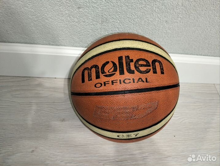 Баскетбольный мяч — 7 molten bge7