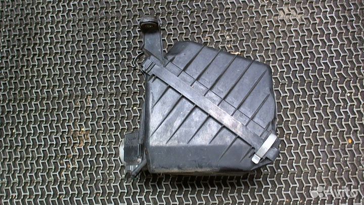 Корпус воздушного фильтра Subaru Impreza (G10), 19