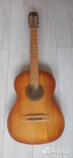 Классическая гитара СССР б/у с чехлом