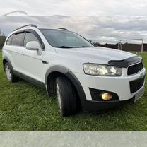 Chevrolet Captiva 2.4 AT, 2012, 121 000 км, с пробегом, цена 1 650 000 руб.