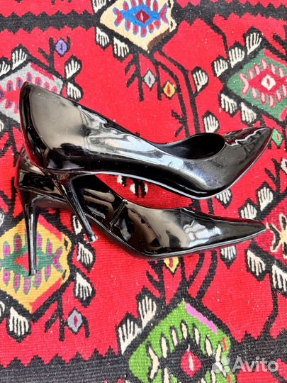 Туфли женские лаковые