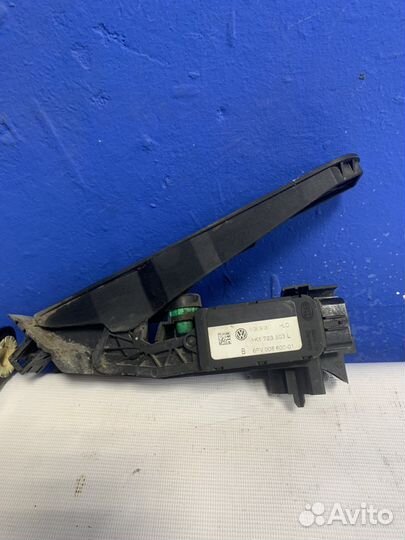 Педаль газа и тормоза jetta 5