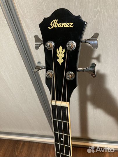 Акустическая бас гитара Ibanez AEB8E
