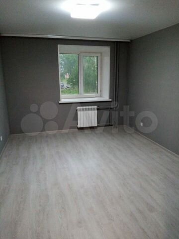 2-к. квартира, 64 м², 1/10 эт.