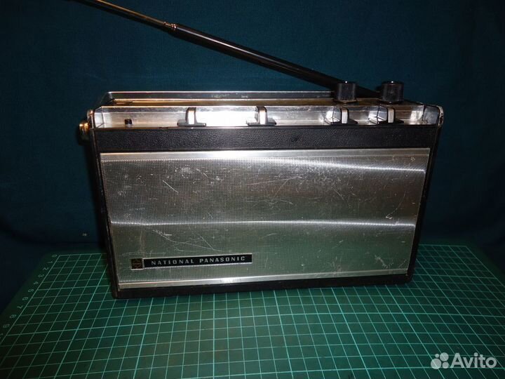 Радиоприемник national panasonic RF-902L классика