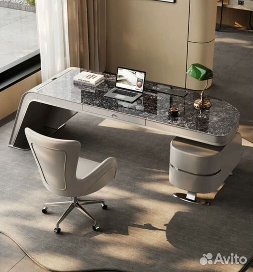 Стол руководителя