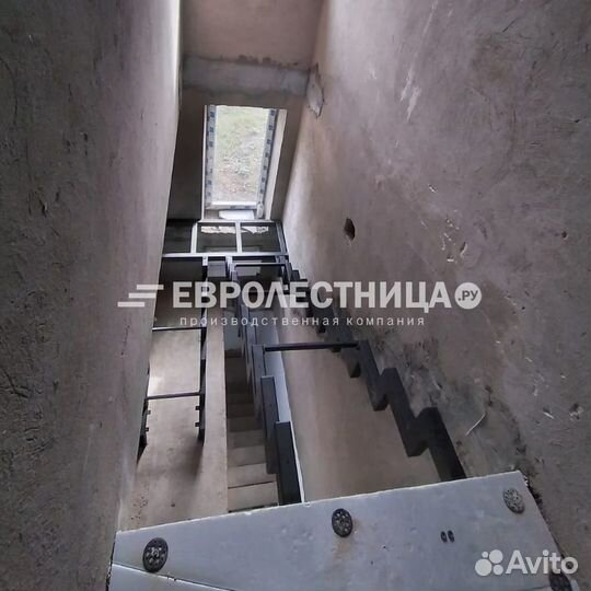 Лестница с пощадкой