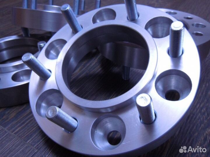 Колесная проставка 35мм 6х139.7 106 Toyota Lexus