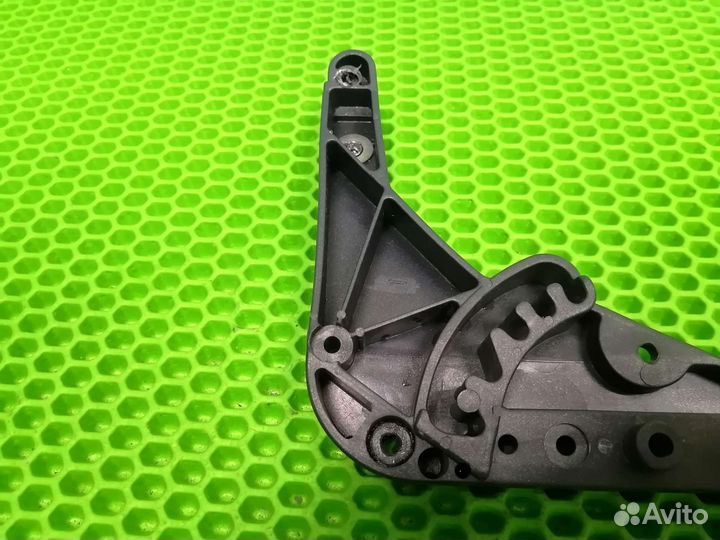 Механизм регулировки спинки Inglesina