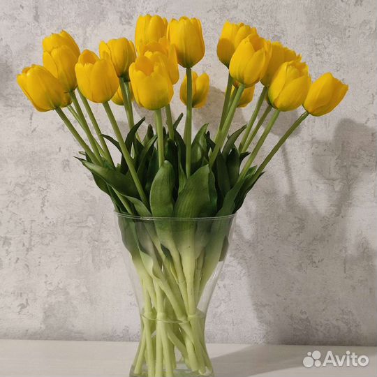 Букет искусственных цветов. Цветочнвя композиция