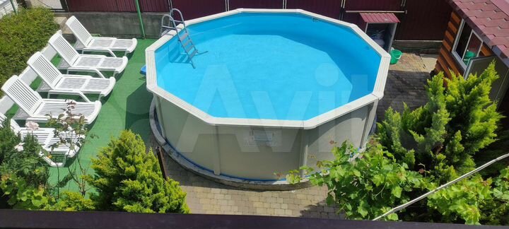 Дом 700 м² на участке 9 сот.