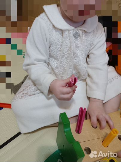 Платье праздничное, кружевное