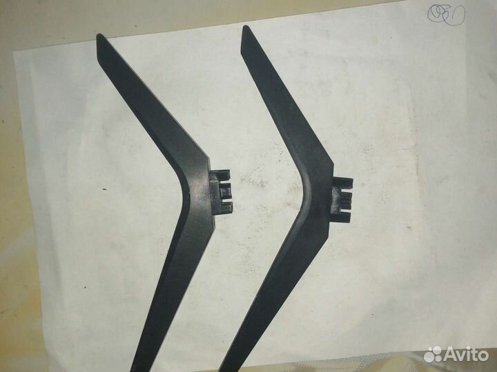 Ножки от телевизора dexp F43E8000H