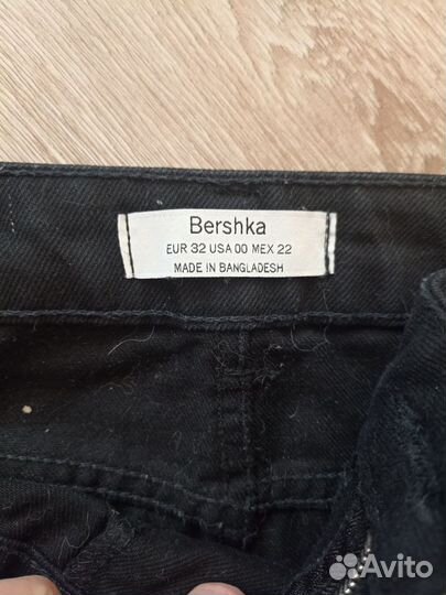 Джинсы bershka 38