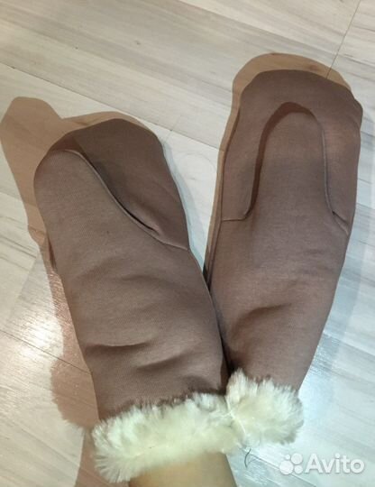 Варежки меховые женские