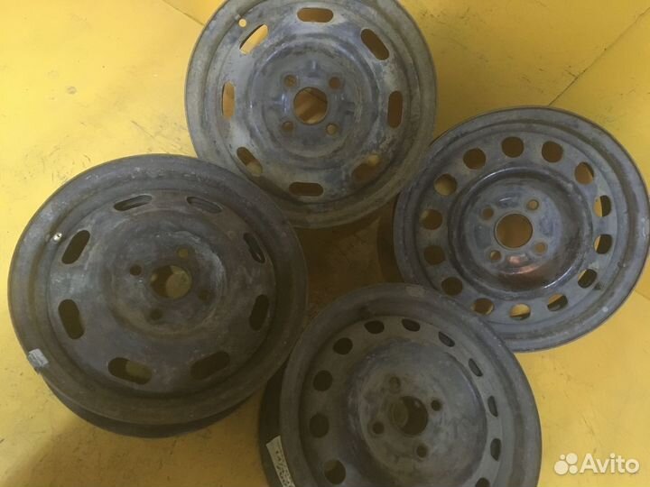 1 шт. Диски - диаметр 14 PCD 4х100