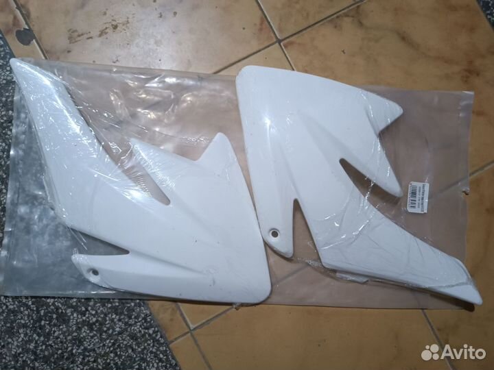 Пластик боковой