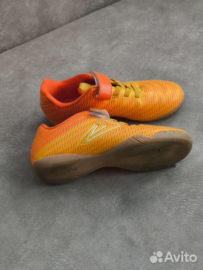 Футбольные бутсы для зала