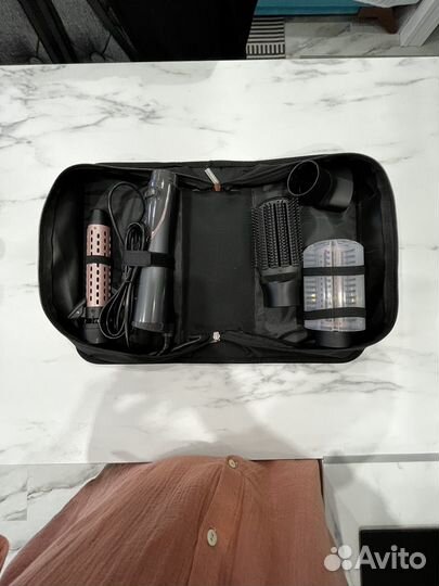 Фен-щетка Remington AS8606