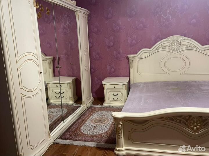 Спальный гарнитур бу