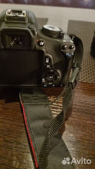 Зеркальный фотоаппарат canon eos 600d kit