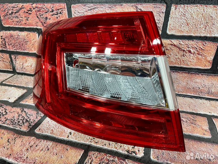 Фонарь новый Skoda Octavia A7 задний левый LED