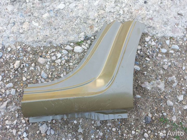 Арка сапажок заднего крыла левая Тойота королла Е