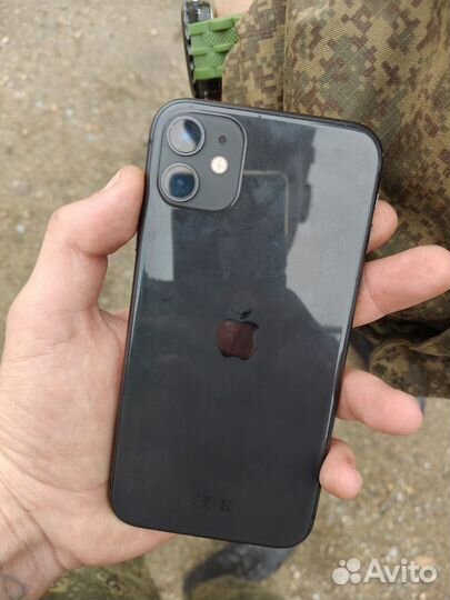 iPhone 11, 64 ГБ