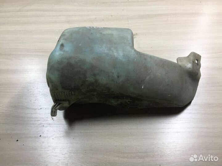 Бачок омывателя Audi 80 B3 с1986-1991г B3 с1986-19