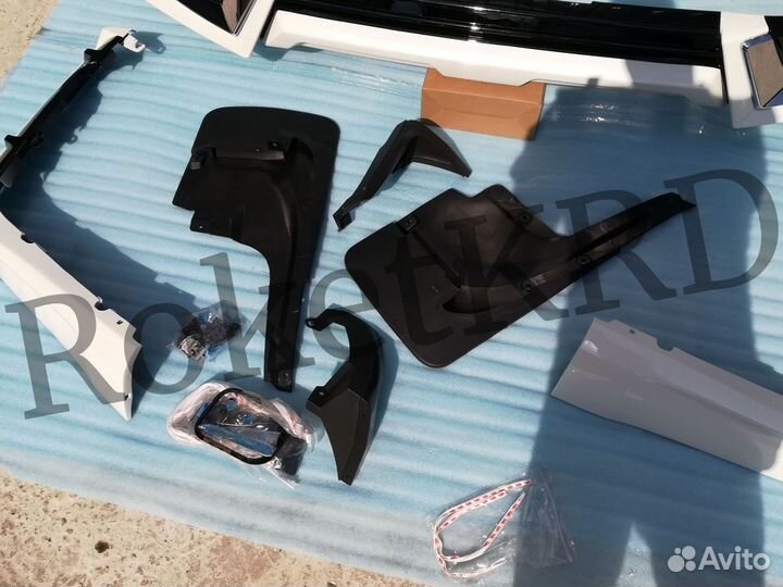 Обвес Toyota Land Cruiser 200 с 16 г TRD