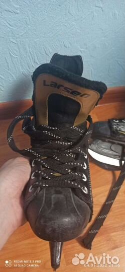 Коньки хоккейные