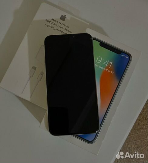 iPhone X, 64 ГБ