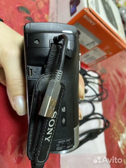 Видеокамера HD sony cx240e