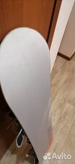 Сноуборд с креплениями