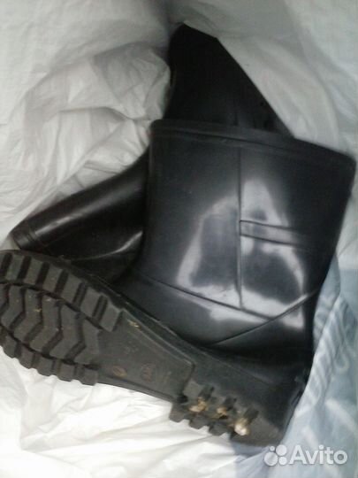 Резиновые полусапоги 44р
