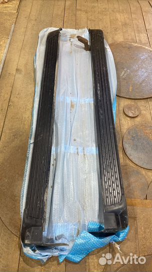 Подножки ланд крузер 200