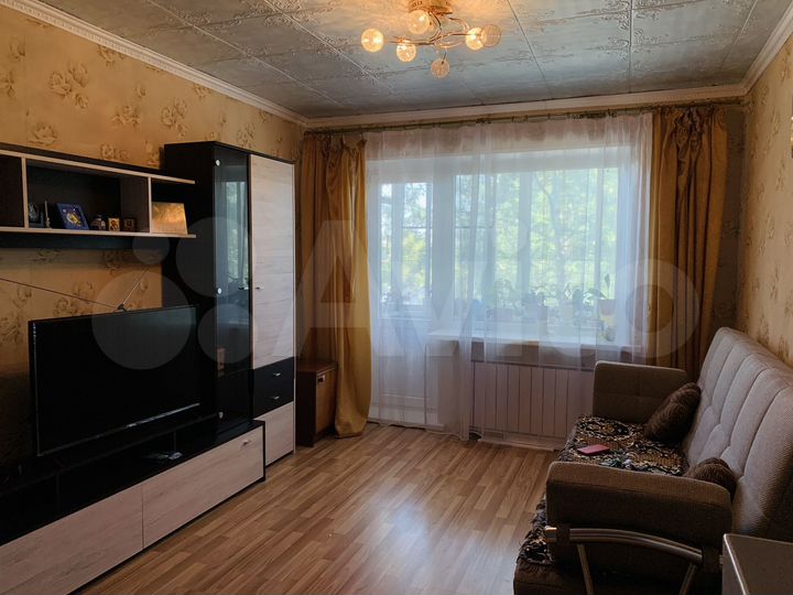 Комната 29,2 м² в 7-к., 1/4 эт.
