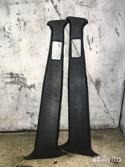 Обшивки стоек BMW e34