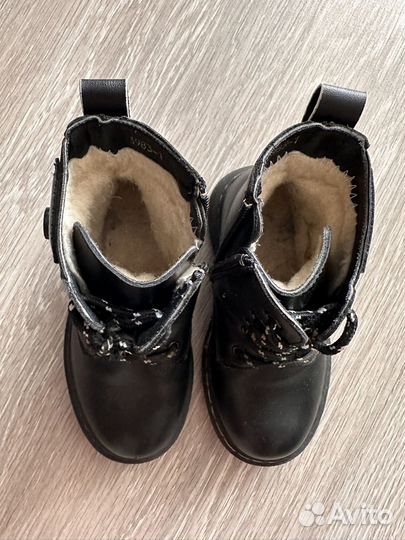 Ботинки на девочку 26 размер
