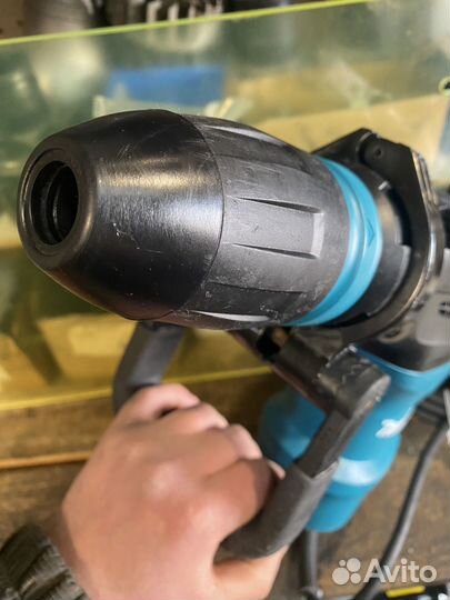 Перфоратор Makita HR4003C