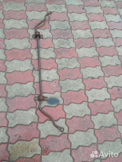 Nissan Navara d22 передний стабилизатор