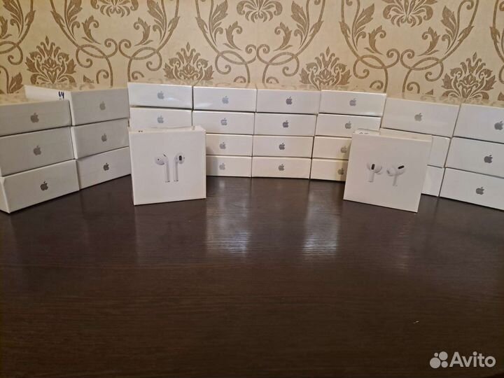 AirPods 2 + чехол