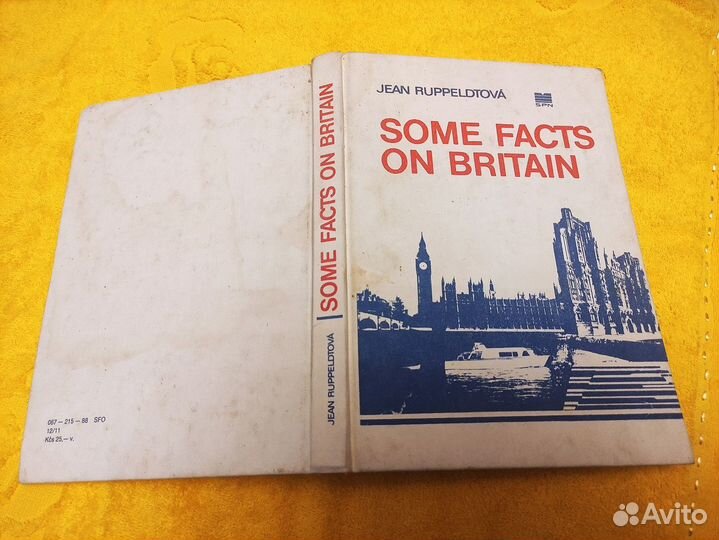 Книга на английском Факты о Британии редкость