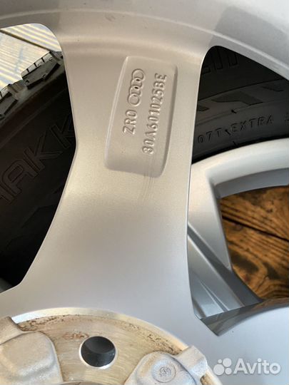 R18 Nokian Tyres Hakkapeliitta 9 SUV 235/60, PCD 5x112 DIA 66.6