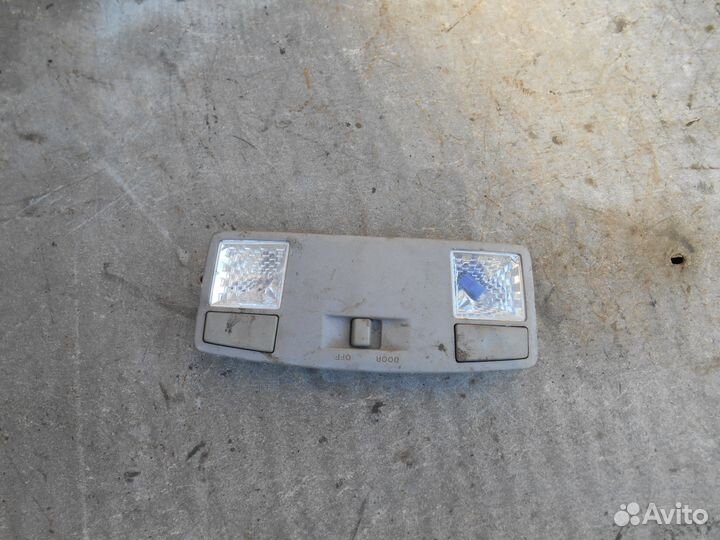 Плафон освещения в салон Audi A6 C5 Ауди А6 С5