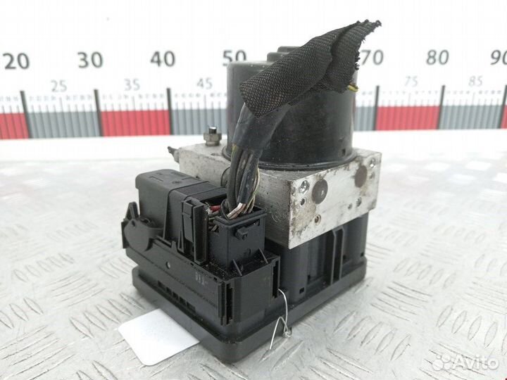Блок ABS для Ford Focus 2 8M512B373AA