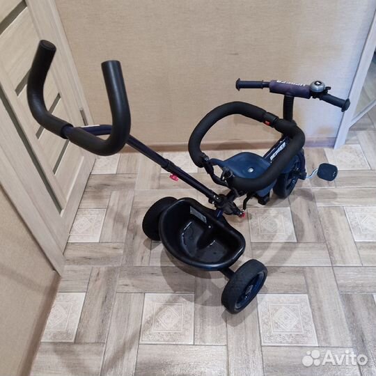 Детский велосипед с родительской ручкой