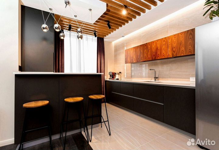 Кухонный гарнитур в современном стиле на заказ